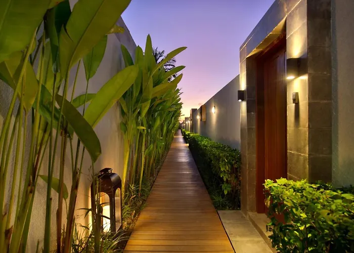 The Claremont Villas, Collection By Portier スミニャック